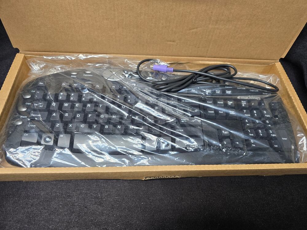 eMachines KB-0108 Full Standard Desktop PC Wired Keyboard Model No. 9021
